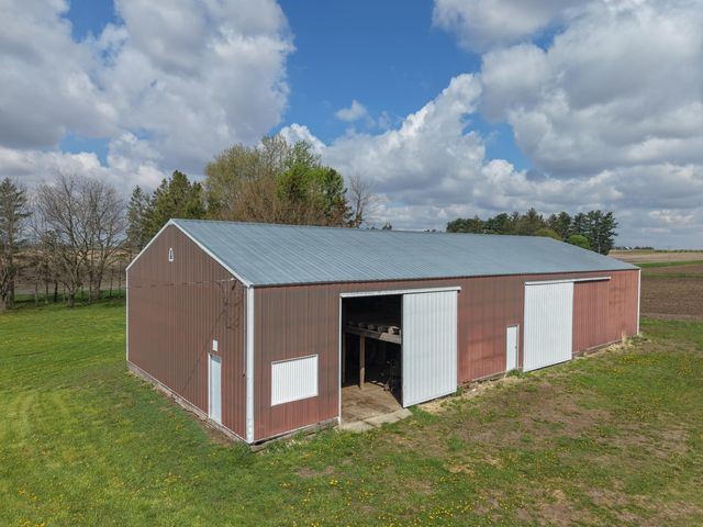 329 Wren Avenue, Ackley, IA 50601