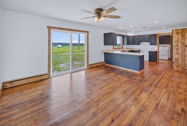 329 Wren Avenue, Ackley, IA 50601