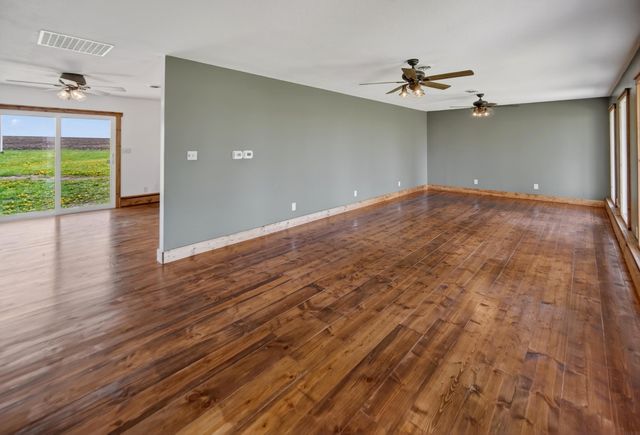 329 Wren Avenue, Ackley, IA 50601