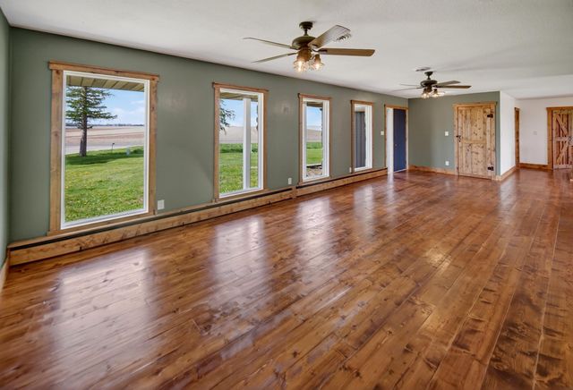 329 Wren Avenue, Ackley, IA 50601