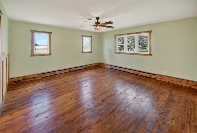 329 Wren Avenue, Ackley, IA 50601