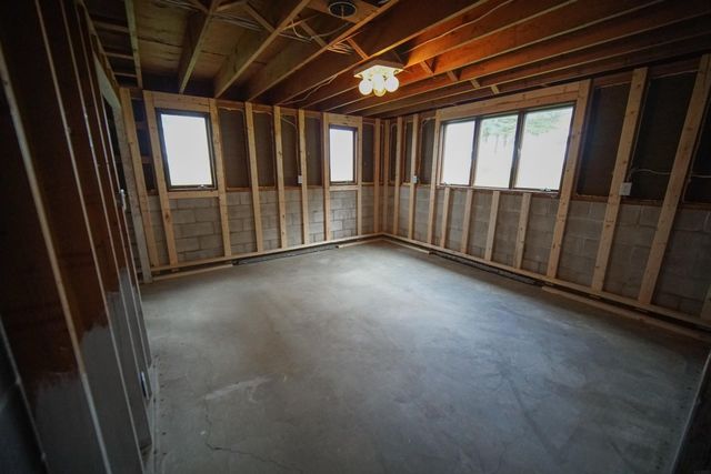 329 Wren Avenue, Ackley, IA 50601