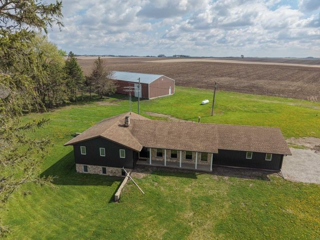 329 Wren Avenue, Ackley, IA 50601