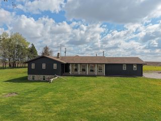 329 Wren Avenue, Ackley, IA 50601