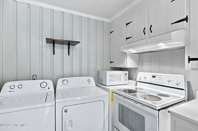 232 Wood Dale Drive, Wilmington, NC 28403
