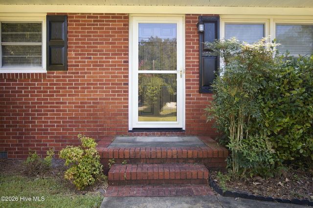 232 Wood Dale Drive, Wilmington, NC 28403