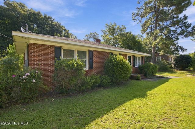 232 Wood Dale Drive, Wilmington, NC 28403