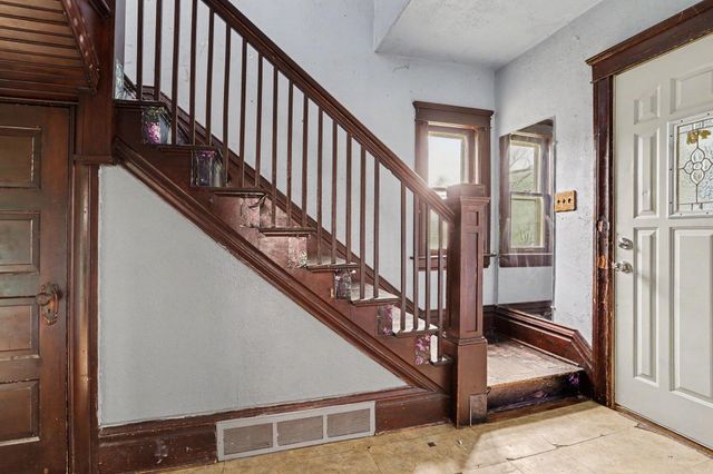 55 Mckinley Avenue S, Battle Creek City, MI 49017