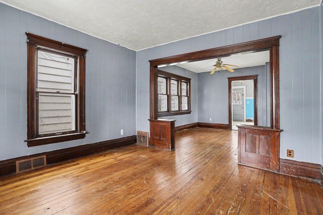 55 Mckinley Avenue S, Battle Creek City, MI 49017