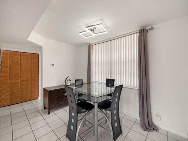 3550 Blue Lake Drive 402, Pompano Beach, FL 33064