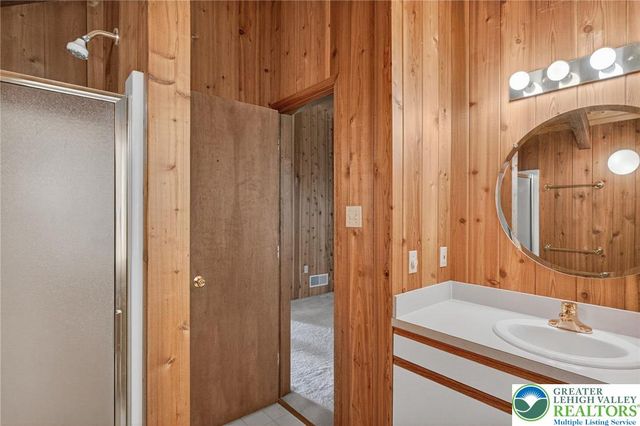 109 Lawrence Drive, Chestnuthill Twp, PA 18330