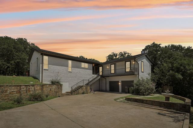 2404 Westwood Drive, Arlington, TX 76012