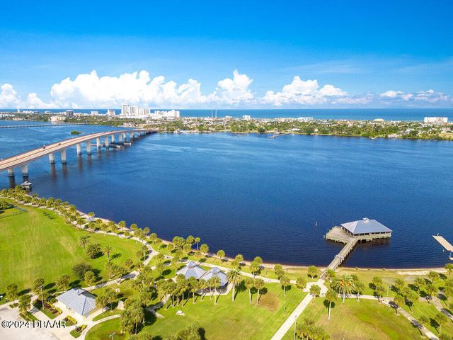 111 Palm Place, Daytona Beach, FL 32114