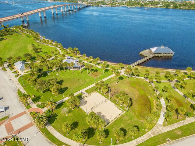 111 Palm Place, Daytona Beach, FL 32114