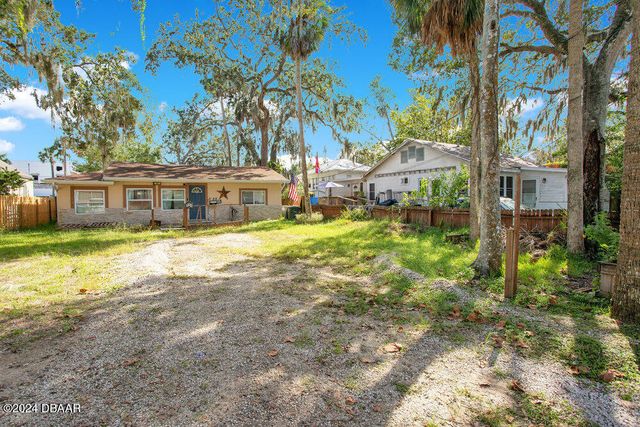 111 Palm Place, Daytona Beach, FL 32114