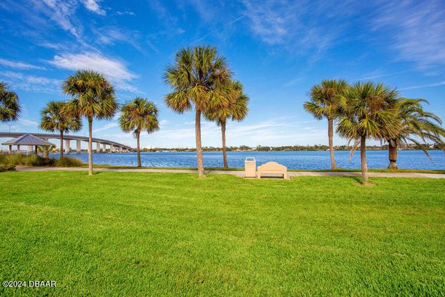 111 Palm Place, Daytona Beach, FL 32114
