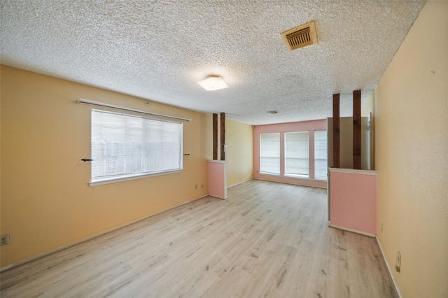 5523 Greenhill Forest Drive, Houston, TX 77088