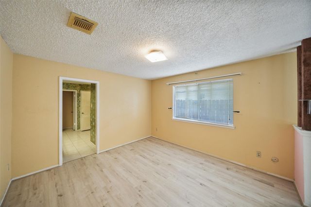 5523 Greenhill Forest Drive, Houston, TX 77088