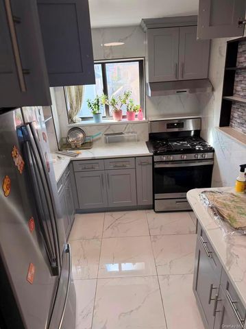 55-12 Main Street 4FL, Flushing, NY 11355