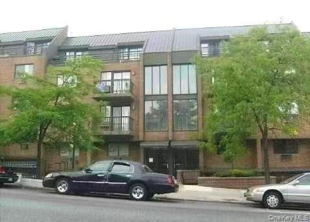 55-12 Main Street 4FL, Flushing, NY 11355