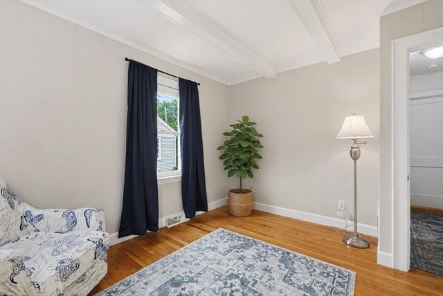 24 Oak St, Medfield, MA 02052