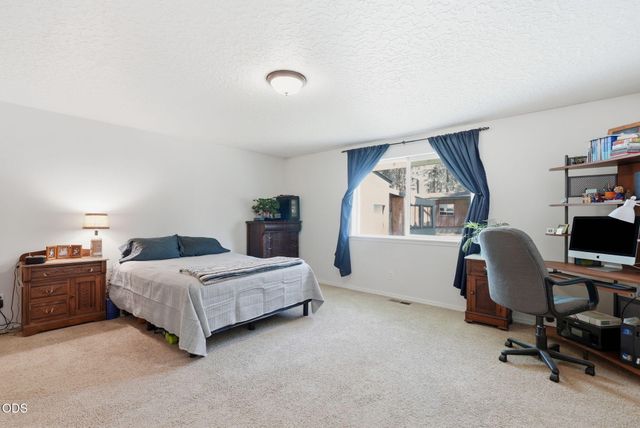 19184 Baker Road, Bend, OR 97702