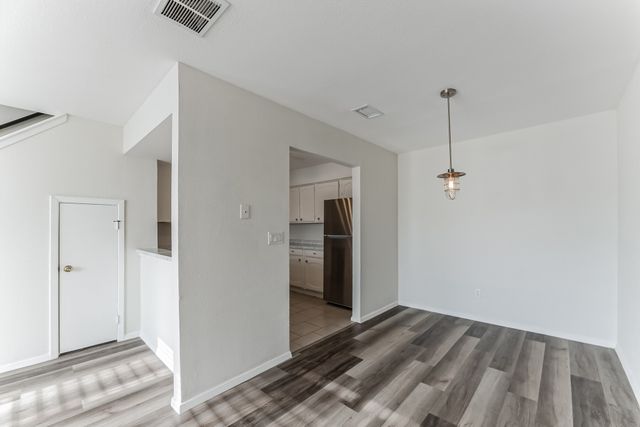 3022 Forest Lane 211, Dallas, TX 75234