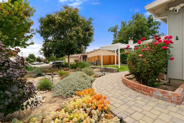 4645 Ridpath St, Fremont, CA 94538