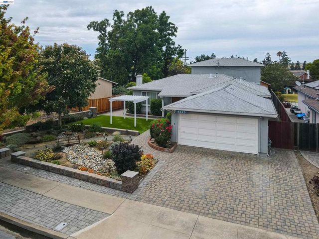 4645 Ridpath St, Fremont, CA 94538