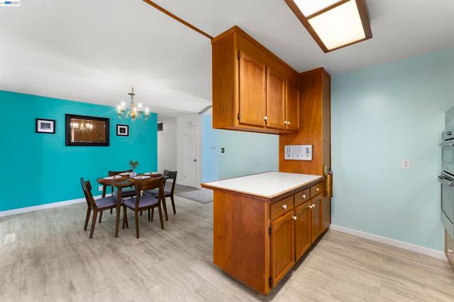 4645 Ridpath St, Fremont, CA 94538