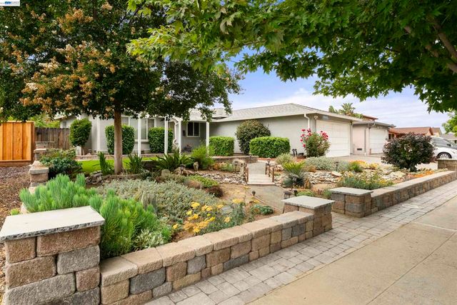 4645 Ridpath St, Fremont, CA 94538