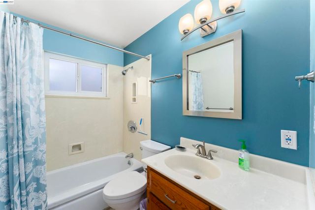 4645 Ridpath St, Fremont, CA 94538