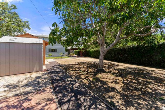 4645 Ridpath St, Fremont, CA 94538