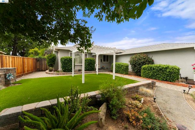 4645 Ridpath St, Fremont, CA 94538