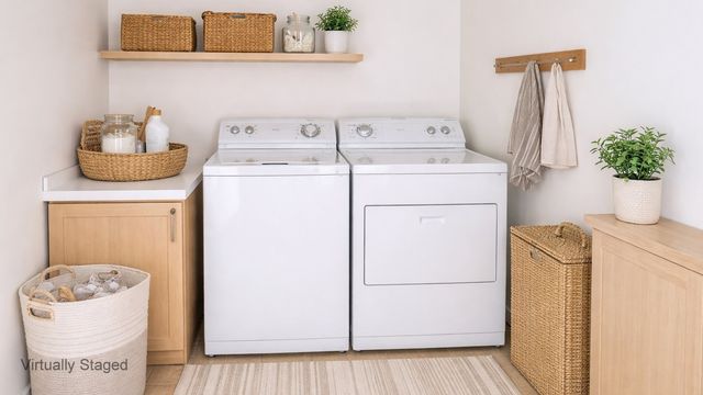 221 E Walton Place 17E, Chicago, IL 60611