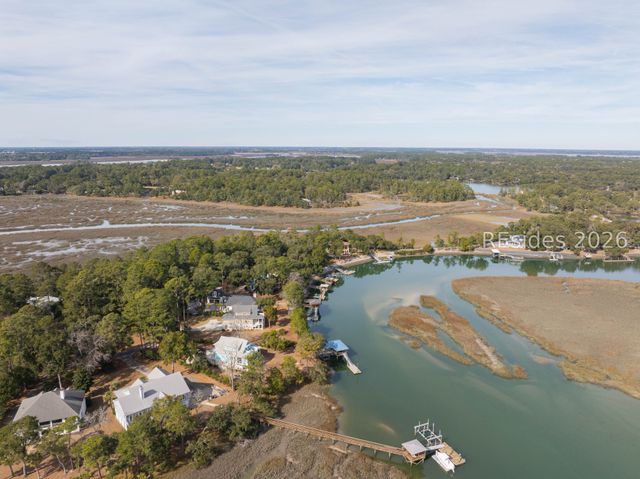 45 Cameroon Dr, Beaufort, SC 29907