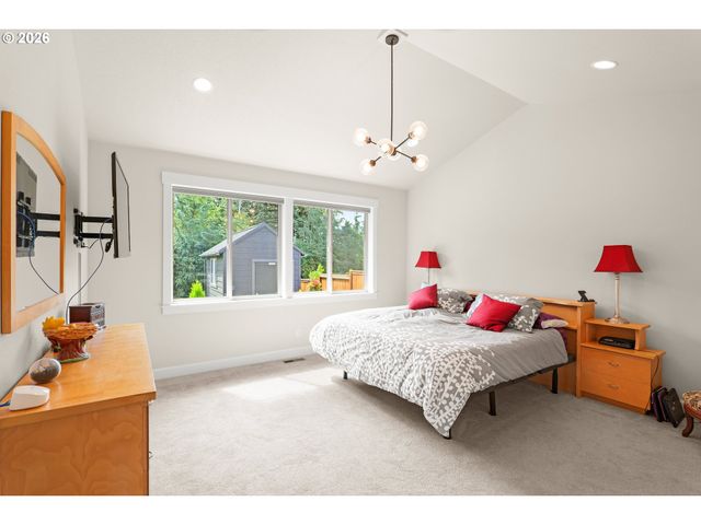 19632 ORCHARD GROVE Dr, Oregon City, OR 97045