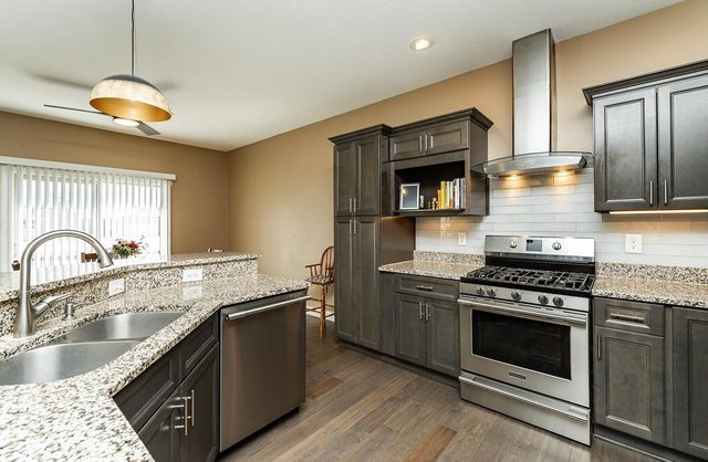 1151 Golfers Court SE, Rochester, MN 55904