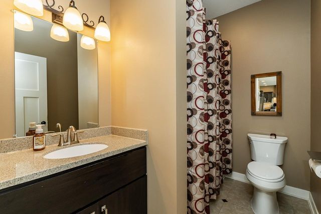 1151 Golfers Court SE, Rochester, MN 55904