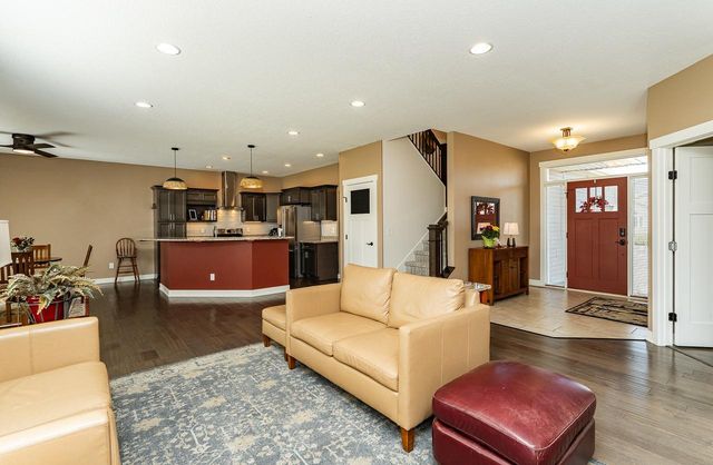 1151 Golfers Court SE, Rochester, MN 55904