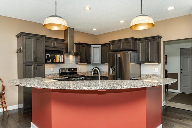 1151 Golfers Court SE, Rochester, MN 55904