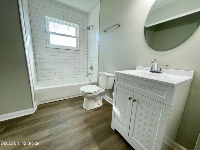 7220 Harborton Way, Louisville, KY 40228
