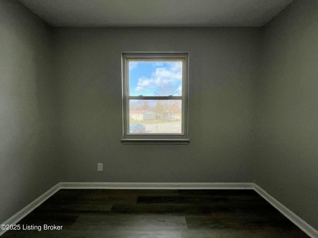 7220 Harborton Way, Louisville, KY 40228