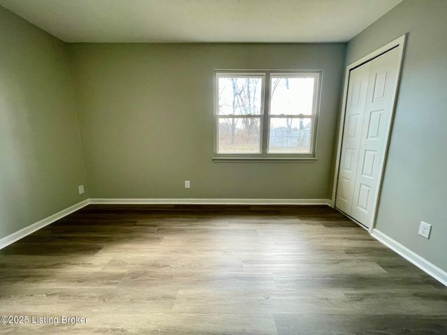 7220 Harborton Way, Louisville, KY 40228