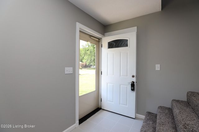 411 College View Dr, Elizabethtown, KY 42701