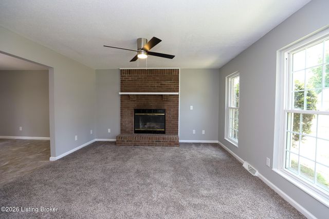411 College View Dr, Elizabethtown, KY 42701