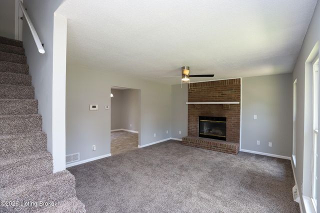 411 College View Dr, Elizabethtown, KY 42701