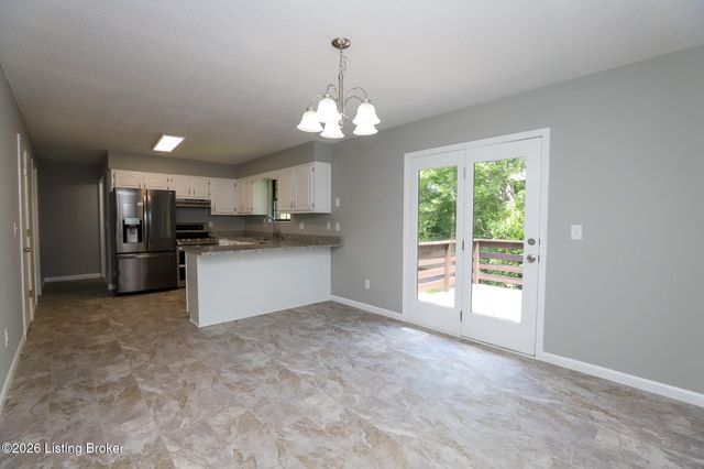 411 College View Dr, Elizabethtown, KY 42701