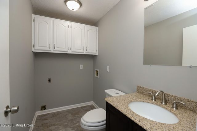 411 College View Dr, Elizabethtown, KY 42701