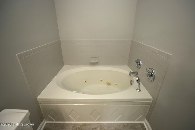 411 College View Dr, Elizabethtown, KY 42701